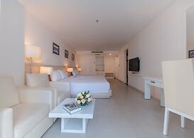 Nhi Phi Hotel