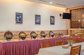 Nhi Phi Hotel