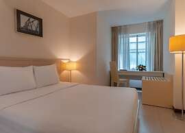 Nhi Phi Hotel