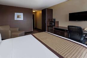 Microtel Inn & Suites by Wyndham Timmins