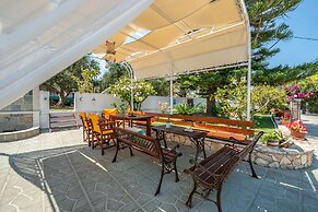 Panorama Studios & Apartments