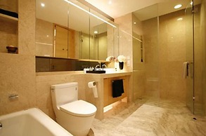 Silin Residence Poly World Trading Center