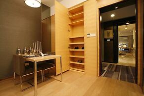 Silin Residence Poly World Trading Center