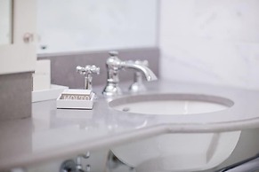 Washington School House