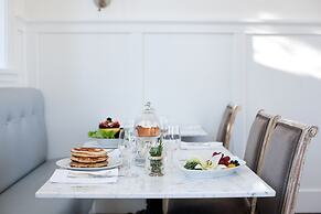 Washington School House