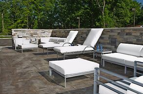 Holiday Inn Express & Suites Columbus - Easton Area by IHG