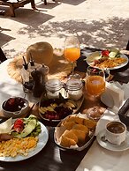 Galathea Hotel
