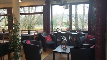 Logis Hôtel Le Chantoiseau