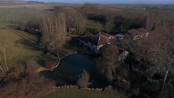 Logis Hôtel Le Chantoiseau