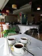 Golden Crown Grand Hotel