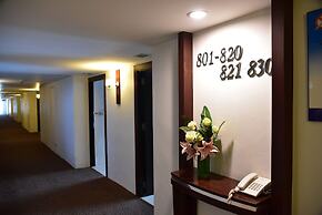 Golden Crown Grand Hotel