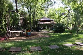 Apple Creek Cottages