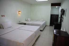 Pandu Lakeside Hotel Parapat - Toba Lake