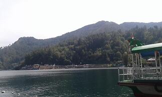 Pandu Lakeside Hotel Parapat - Toba Lake