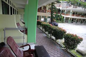 Pandu Lakeside Hotel Parapat - Toba Lake