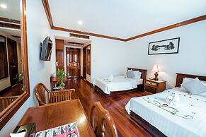 Royal Crown Hotel & Spa