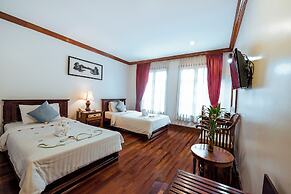 Royal Crown Hotel & Spa