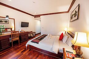 Royal Crown Hotel & Spa