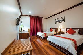 Royal Crown Hotel & Spa