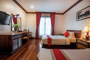 Royal Crown Hotel & Spa