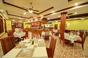 Royal Crown Hotel & Spa