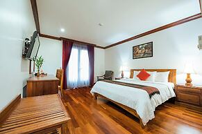 Royal Crown Hotel & Spa