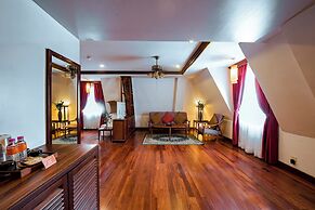 Royal Crown Hotel & Spa