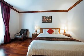 Royal Crown Hotel & Spa