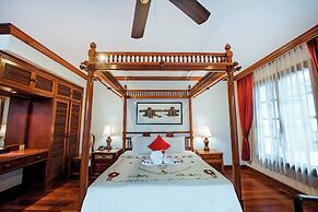 Royal Crown Hotel & Spa