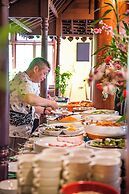 Royal Crown Hotel & Spa