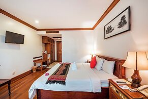 Royal Crown Hotel & Spa