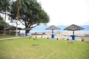 Pandu Lakeside Hotel Tuktuk