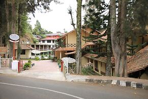 Pandu Lakeside Hotel Tuktuk