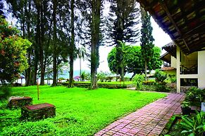 Pandu Lakeside Hotel Tuktuk