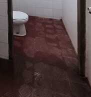 Pandu Lakeside Hotel Tuktuk