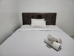 Pandu Lakeside Hotel Tuktuk