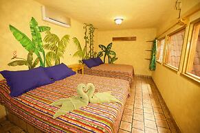 El Sano Banano Beachside Hotel