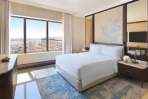 The Ritz-Carlton Abu Dhabi, Grand Canal