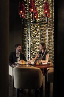 The Ritz-Carlton Abu Dhabi, Grand Canal