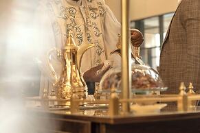 The Ritz-Carlton Abu Dhabi, Grand Canal