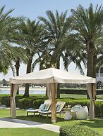 The Ritz-Carlton Abu Dhabi, Grand Canal