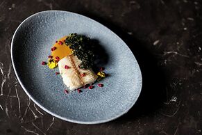 The Ritz-Carlton Abu Dhabi, Grand Canal