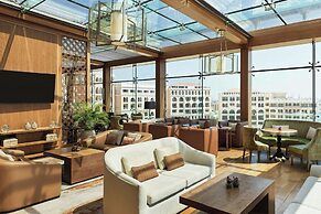 The Ritz-Carlton Abu Dhabi, Grand Canal