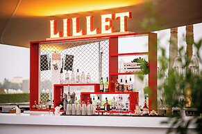 The Ritz-Carlton Abu Dhabi, Grand Canal