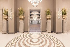 Wyndham Grand Istanbul Kalamis Marina Hotel