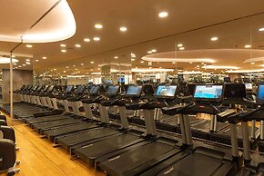 Wyndham Grand Istanbul Kalamis Marina Hotel