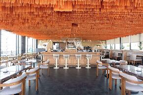 Wyndham Grand Istanbul Kalamis Marina Hotel