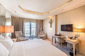 Wyndham Grand Istanbul Kalamis Marina Hotel