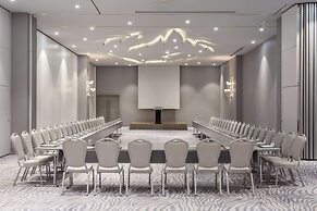Wyndham Grand Istanbul Kalamis Marina Hotel