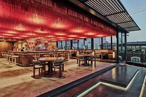 Wyndham Grand Istanbul Kalamis Marina Hotel
